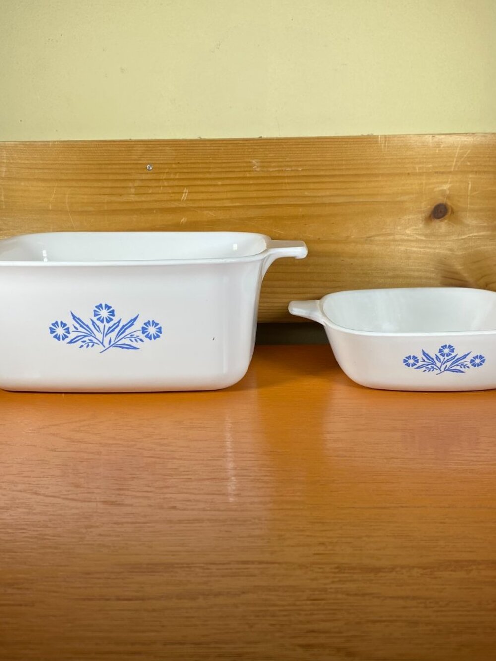 Corning Ware Lot  1x P-41, 1x - P-4-B Cornflower Blue Casserole Dish No Lids